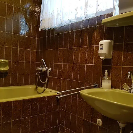 Miki és Vendégházak Appartement