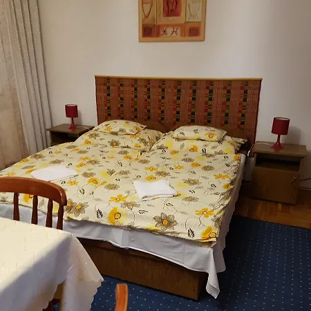 Miki Es Vendeghazak Apartmán Hajdúszoboszló