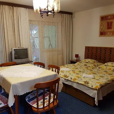 Miki Es Vendeghazak Apartmán Hajdúszoboszló
